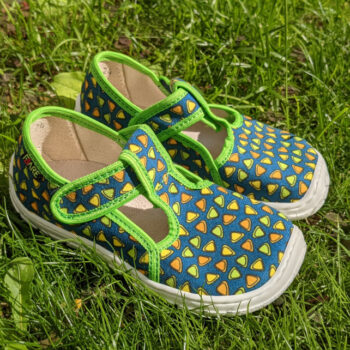 Fare Bare Kinderhausschuhe mit Klettverschluss, grün, Dreiecke